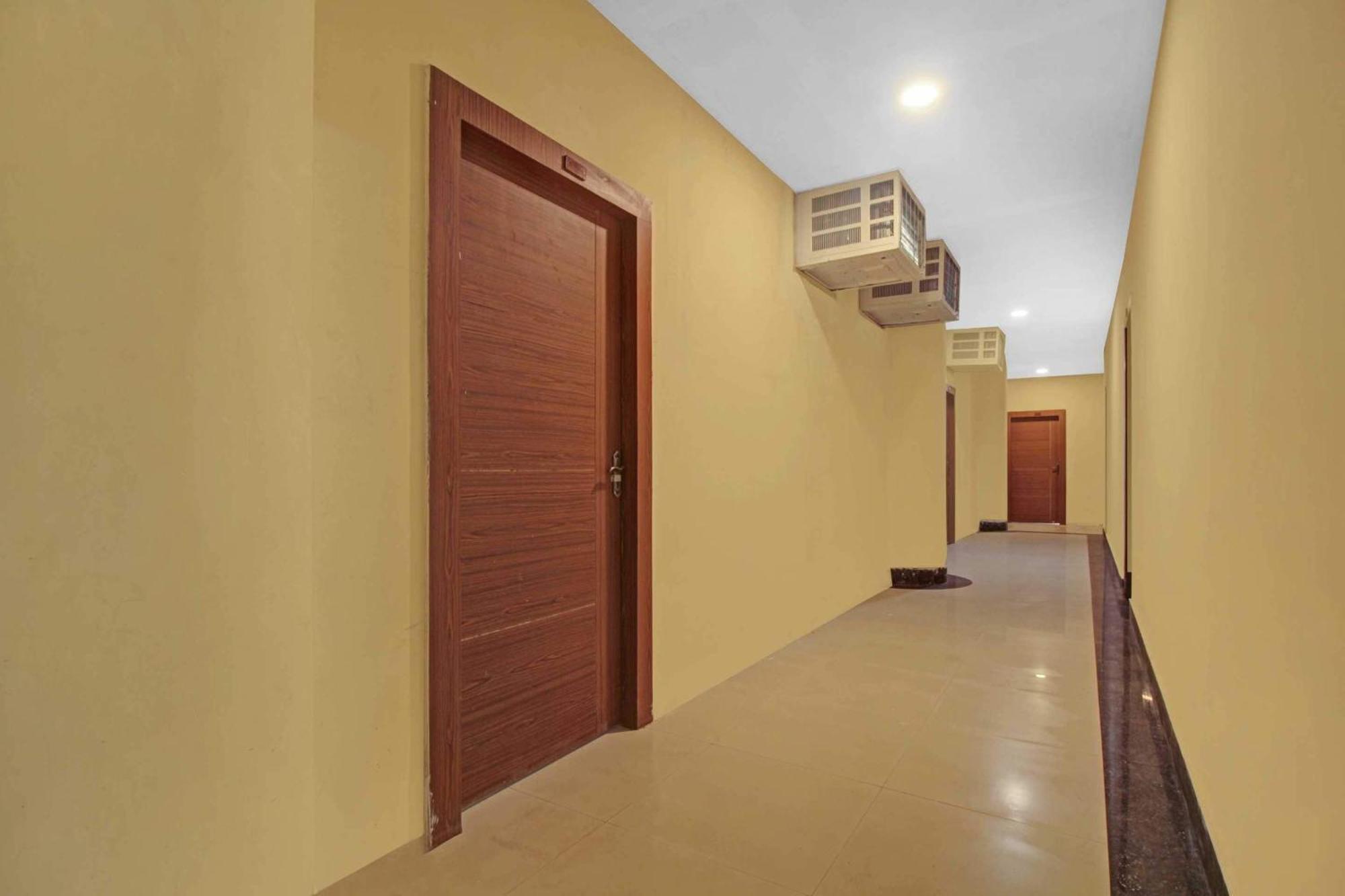 Super Collection O Hotel Aqua Villa Near Netaji Subhash Chandra Bose International Airport Gauripur  Eksteriør bilde