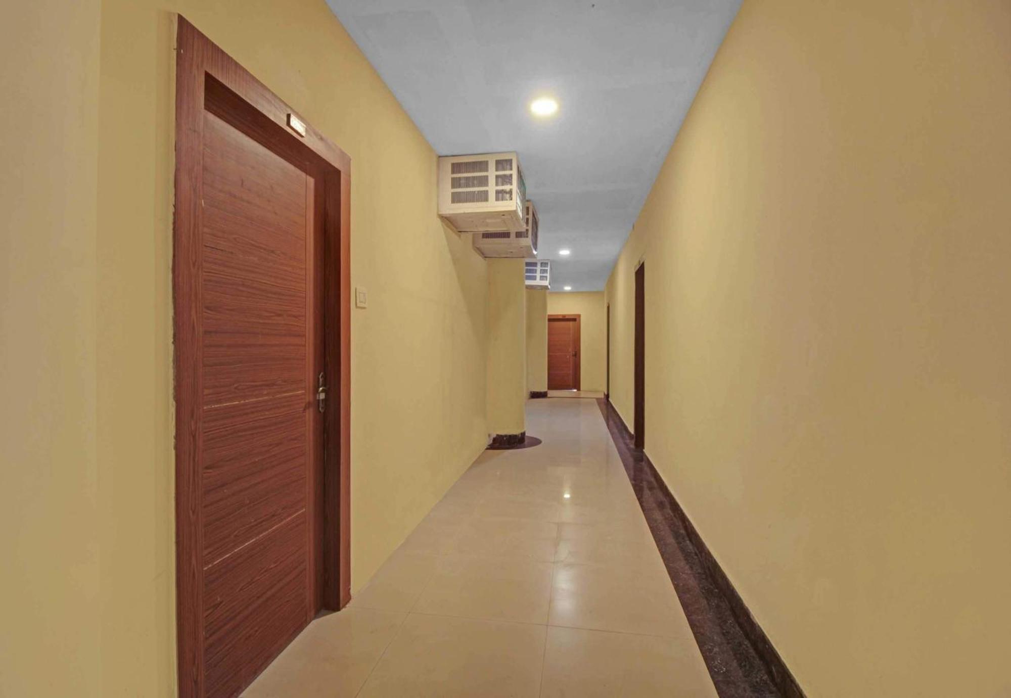 Super Collection O Hotel Aqua Villa Near Netaji Subhash Chandra Bose International Airport Gauripur  Eksteriør bilde