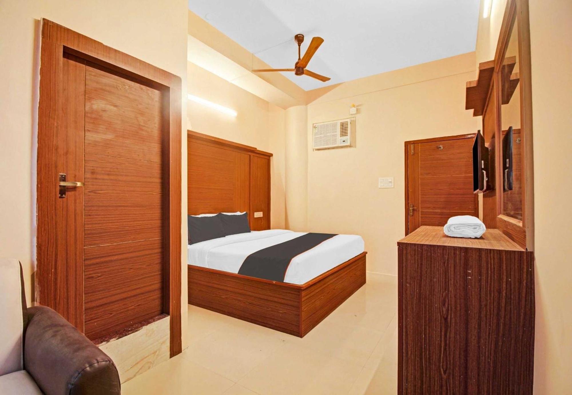 Super Collection O Hotel Aqua Villa Near Netaji Subhash Chandra Bose International Airport Gauripur  Eksteriør bilde